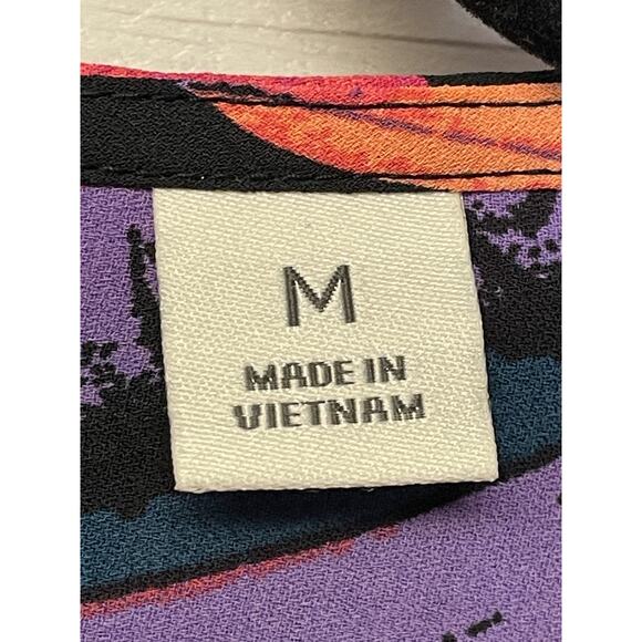 Beautiful by Lawrence Zarian Shirt Womens Medium Black Floral Print Top Blouse - Picture 7 of 10